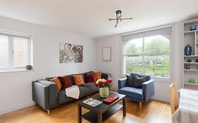Stunning Flat 5 Min From Station
